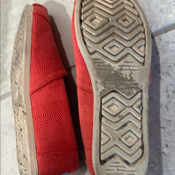 Toms Red Canvas Flats with Elastic V Insert - Picture 5 of 6